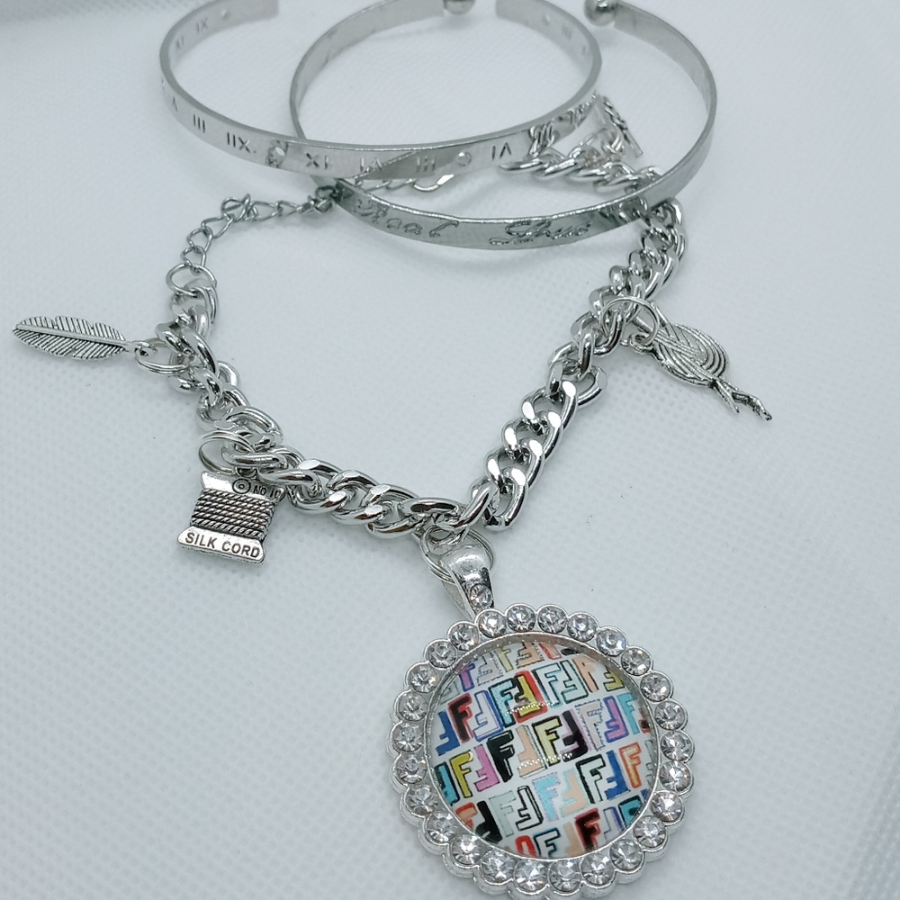 Bracelet Set